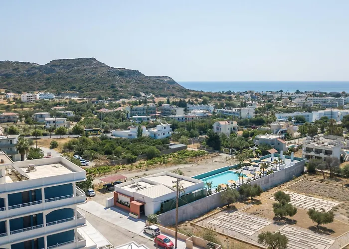 ホテル Mazoren Art