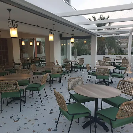 Mazoren Art Hotel