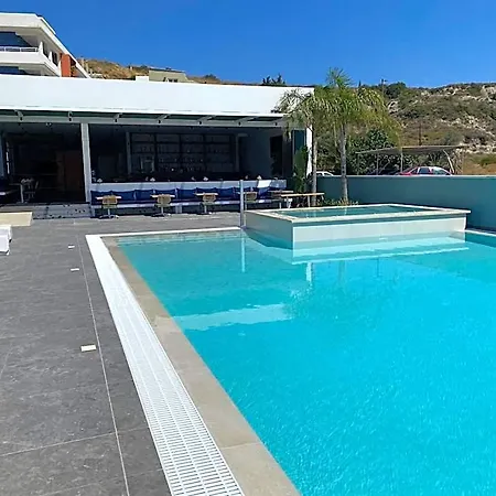 Hotel Mazoren Art 3*