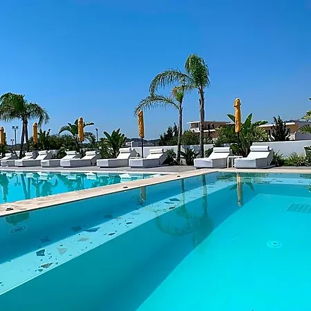 Mazoren Art Hotel 3*
